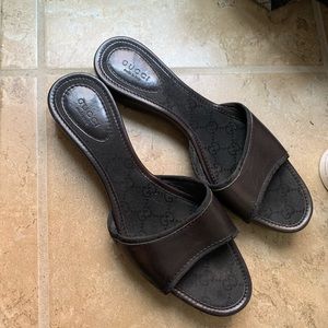 womens gucci wooden and leather slide